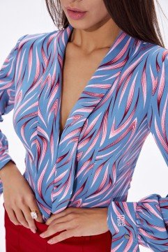 Фото Блузка c акцентными элементами и удлиненным манжетами (2)